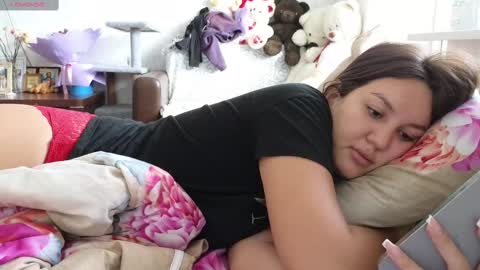 Snapshot of nellyfischer chatting on February 13, 8:17 am Nelly online show from February 13, 8:17 am