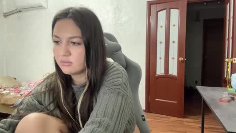 Snapshot of nellyfischer chatting on February 17, 5:10 pm Nelly online show from February 17, 5:10 pm