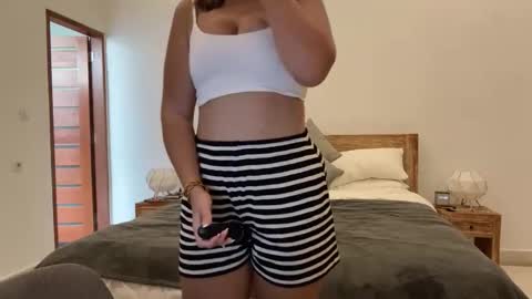 Snapshot of nellyfischer chatting on September 25, 12:47 am Nelly online show from September 25, 12:47 am