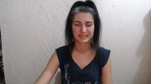 Nensy online show from January 31, 8:40 pm