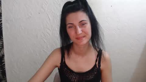 Snapshot of nensyfay_ chatting on April 25, 7:22 pm Nensy online show from April 25, 7:22 pm
