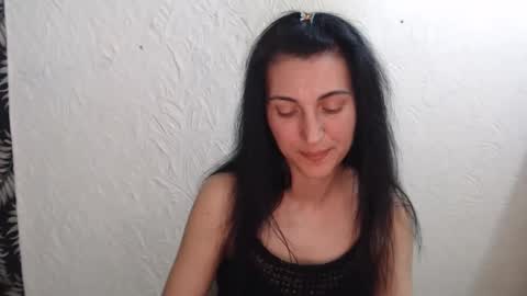 Snapshot of nensyfay_ chatting on April 27, 3:10 pm Nensy online show from April 27, 3:10 pm