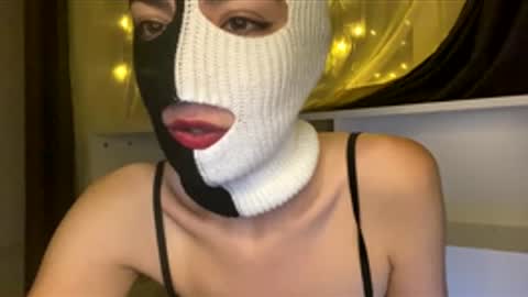 Fieryblow online show from April 16, 11:51 pm