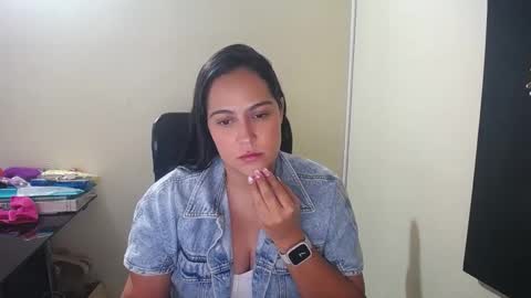 Snapshot of neny445 chatting on December 20, 1:33 pm kelly lopez online show from December 20, 1:33 pm