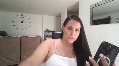 Snapshot of neny445 chatting on October 22, 6:07 pm kelly lopez online show from October 22, 6:07 pm