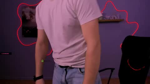 neo_raze_ online show from April 17, 6:55 pm