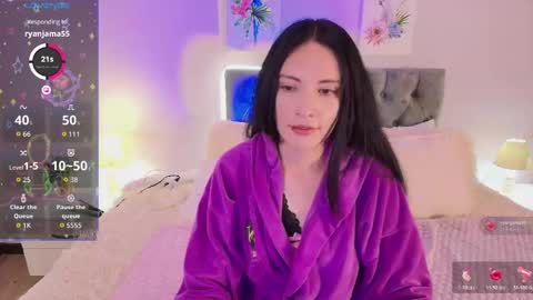 Sarah  online show from June 7, 6:50 am