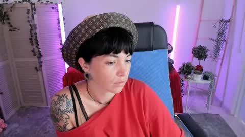 Snapshot of neogeisha28 chatting on August 4, 4:04 am Neo Geisha online show from August 4, 4:04 am