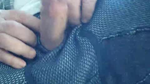 Snapshot of neohiom4f chatting on December 15, 5:50 pm neohiom4f online show from December 15, 5:50 pm