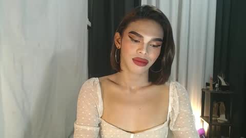 neomi online show from January 18, 5:17 pm