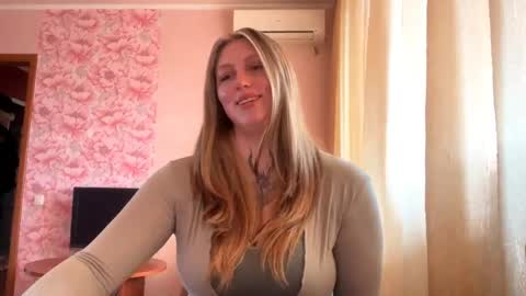 neomimaddern online show from April 22, 6:05 am