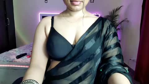 Snapshot of neon_venom chatting on May 12, 6:49 pm Kashish online show from May 12, 6:49 pm