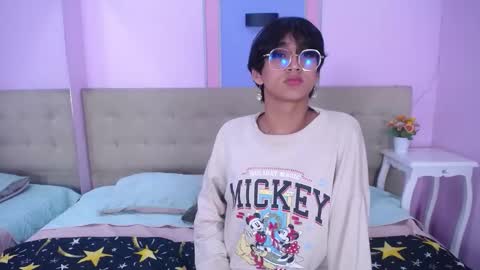 NeonAdonis online show from October 16, 11:55 am