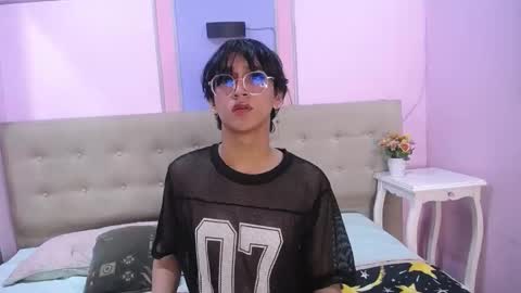 NeonAdonis online show from October 18, 12:06 pm