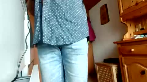 nepenthes online show from June 7, 8:07 am