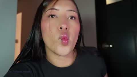 Snapshot of nerak_a chatting on June 11, 11:36 pm Helena Every Friday new video for my fan club loves online show from June 11, 11:36 pm