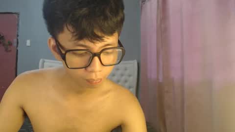 Ethan online show from May 25, 10:38 pm