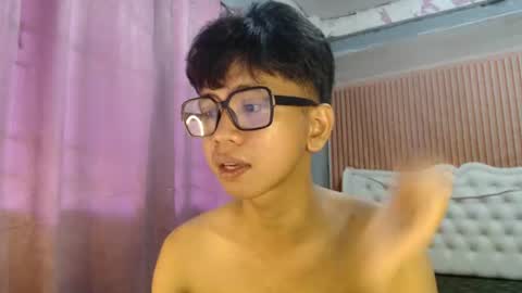 Ethan online show from July 14, 11:21 pm