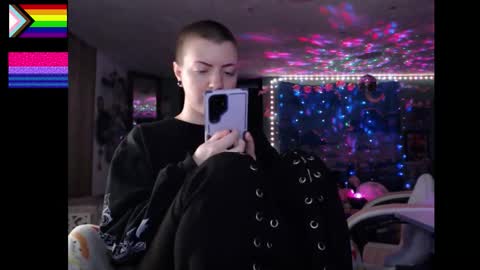 NerdySquirty online show from October 14, 6:03 am