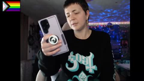 Snapshot of nerdy_squirty chatting on January 10, 6:59 am NerdySquirty online show from January 10, 6:59 am