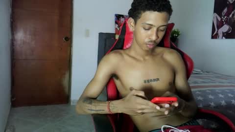 Snapshot of nerek_master chatting on October 29, 7:26 pm nerek master online show from October 29, 7:26 pm