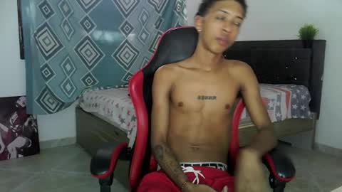 Snapshot of nerek_master chatting on November 18, 6:45 pm nerek master online show from November 18, 6:45 pm