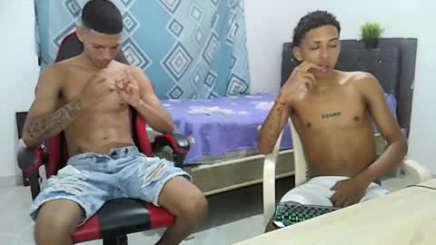 Snapshot of nerek_master chatting on November 25, 9:26 pm nerek master online show from November 25, 9:26 pm