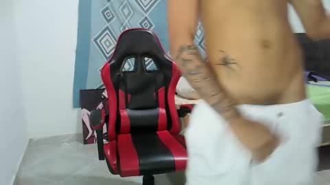 Snapshot of nerek_master chatting on November 28, 8:22 pm nerek master online show from November 28, 8:22 pm