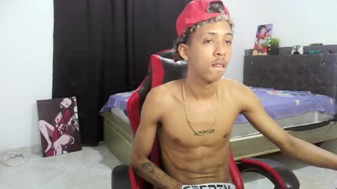 Snapshot of nerek_master chatting on February 6, 9:29 pm nerek master online show from February 6, 9:29 pm