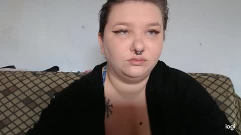 Snapshot of neriphine chatting on January 12, 9:03 am Neriphine online show from January 12, 9:03 am