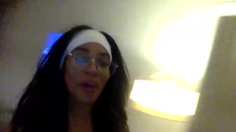 Snapshot of nessawildd chatting on March 14, 12:17 am nessa online show from March 14, 12:17 am