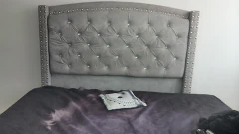 nesuko_kamado online show from February 3, 7:10 pm