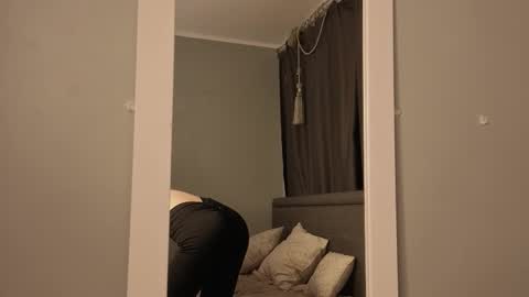 Naomi online show from February 26, 8:52 pm