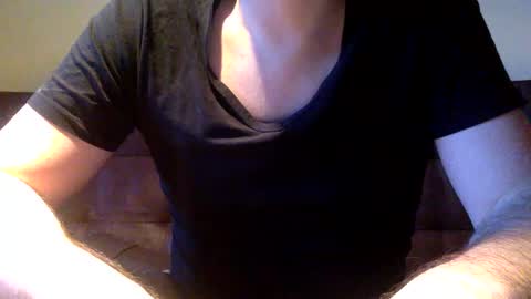 Snapshot of neu242gierig chatting on December 22, 7:54 am Neu242Gierig online show from December 22, 7:54 am