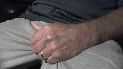 nevrsaynevr2000 online show from October 8, 9:01 pm