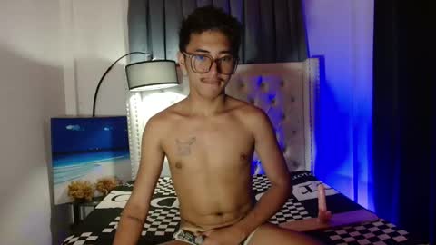 Snapshot of new_jersey_jay chatting on December 4, 6:44 am new_jersey_jay online show from December 4, 6:44 am