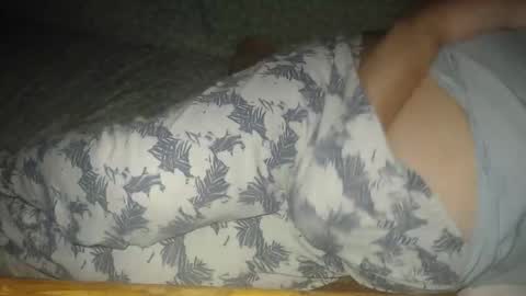 Snapshot of new_milf chatting on September 21, 8:32 pm Lilly online show from September 21, 8:32 pm