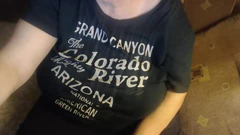 Lilly  online show from October 28, 6:21 pm