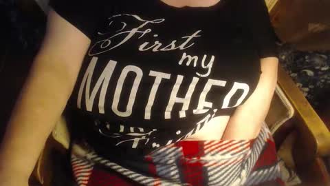 Lilly  online show from December 22, 5:10 pm