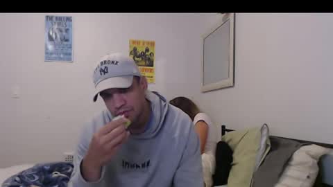 Jordan   online show from September 29, 2:49 am