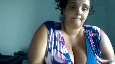 Snapshot of newfiebbw chatting on July 16, 10:38 pm Ms. Natural online show from July 16, 10:38 pm