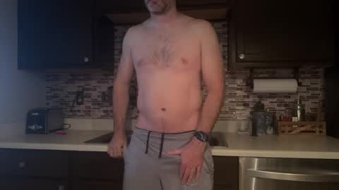 newguy_097 online show from November 16, 2:11 pm