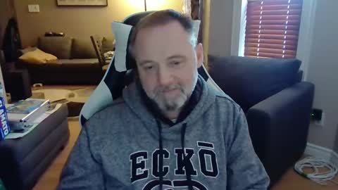 Snapshot of newvvorld chatting on January 8, 4:00 pm NewWorld online show from January 8, 4:00 pm