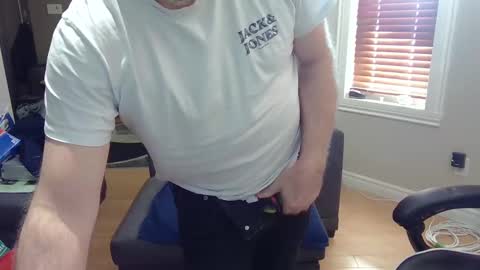 Snapshot of newvvorld chatting on January 10, 4:20 pm NewWorld online show from January 10, 4:20 pm