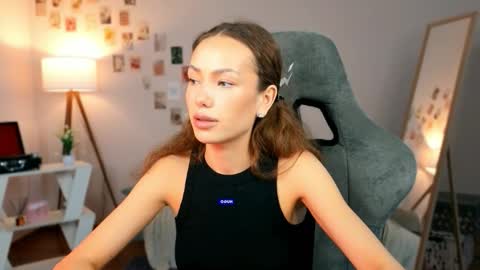 Lilly online show from March 10, 11:37 am