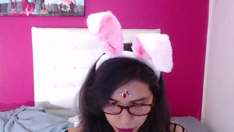 nextdoor_fantasy online show from January 30, 9:58 pm