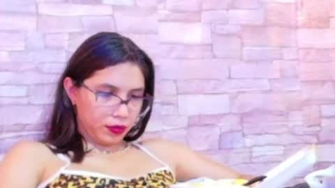 nextdoor_fantasy online show from June 25, 5:12 am