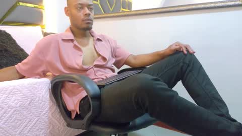 neytanmalcon online show from November 14, 9:57 pm