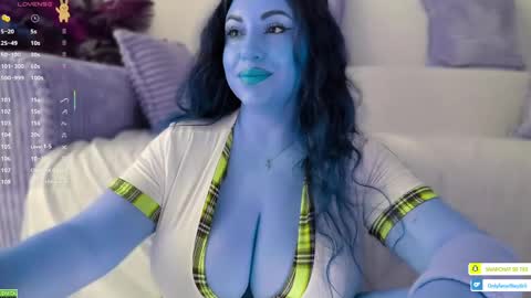 Snapshot of neytirii chatting on May 7, 7:14 am Neytirii online show from May 7, 7:14 am