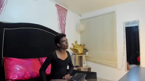 nezuco_tanyiro online show from October 17, 5:21 am